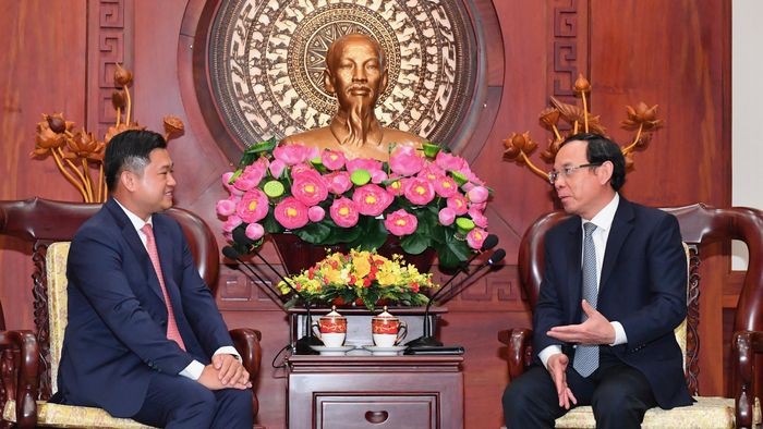 Bí thư Thành ủy TPHCM Nguyễn Văn Nên tiếp ông Sok Dareth, Tổng Lãnh sự Campuchia tại TPHCM. (Ảnh: SGGP) Bí thư Thành ủy TPHCM Nguyễn Văn Nên tiếp ông Sok Dareth, Tổng Lãnh sự Campuchia tại TPHCM. (Ảnh: SGGP)