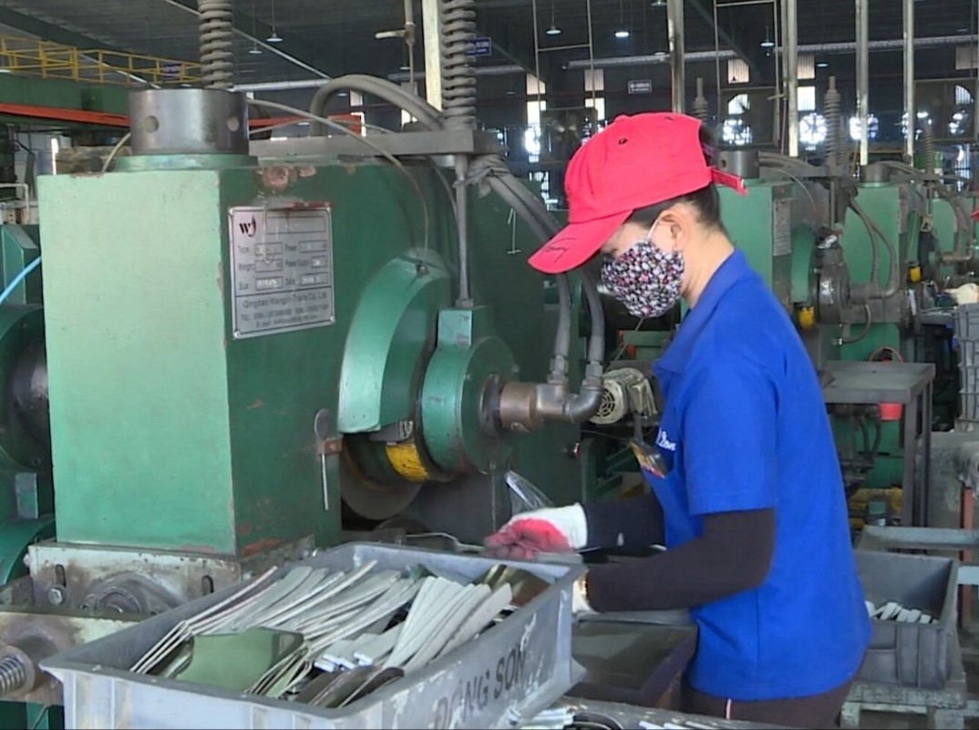 Doanh nghiệp gặp khó khăn dẫn đến tình trạng có khoảng 40.000 người lao động phải nghỉ việc. (Ảnh minh họa) Doanh nghiệp gặp khó khăn dẫn đến tình trạng có khoảng 40.000 người lao động phải nghỉ việc. (Ảnh minh họa)