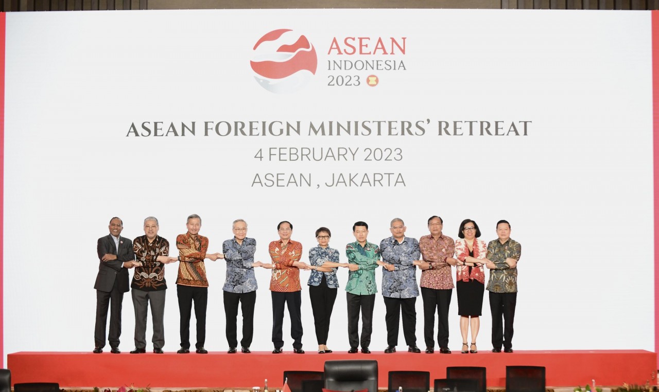 ASEAN Foreign Ministers ASEAN Foreign Ministers
