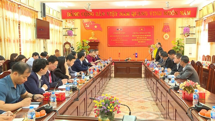 Thúc đẩy hợp tác Giáo dục đào tạo giữa tỉnh Điện Biên và tỉnh Phông Sa Lỳ (CHDCND Lào) Thúc đẩy hợp tác Giáo dục đào tạo giữa tỉnh Điện Biên và tỉnh Phông Sa Lỳ (CHDCND Lào)