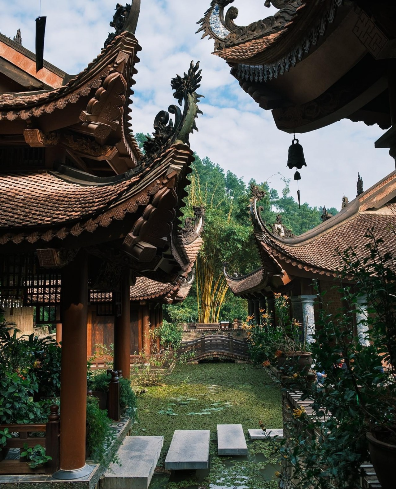 Địa Tạng Phi Lai Tự : Vẻ đẹp thu hút khách du lịch Địa Tạng Phi Lai Tự : Vẻ đẹp thu hút khách du lịch