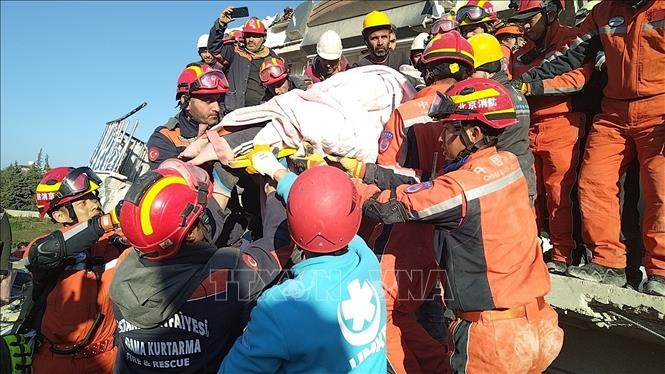 Đại sứ quán Việt Nam tại Thổ Nhĩ Kỳ tích cực tham gia công tác cứu trợ vụ động đất Đại sứ quán Việt Nam tại Thổ Nhĩ Kỳ tích cực tham gia công tác cứu trợ vụ động đất