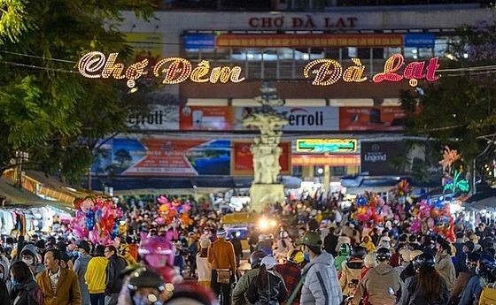Da Lat night market. Da Lat night market.