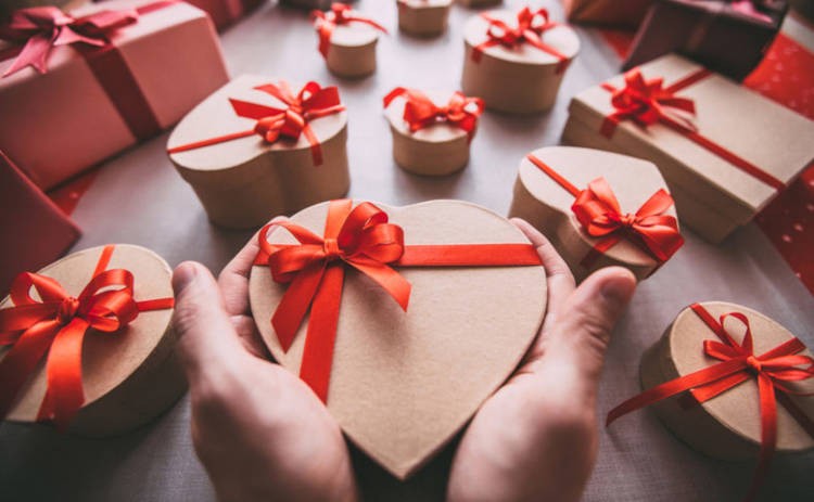 Báo Nga: Người Nga tiết lộ số tiền dự định chi trong ngày Valentine Báo Nga: Người Nga tiết lộ số tiền dự định chi trong ngày Valentine