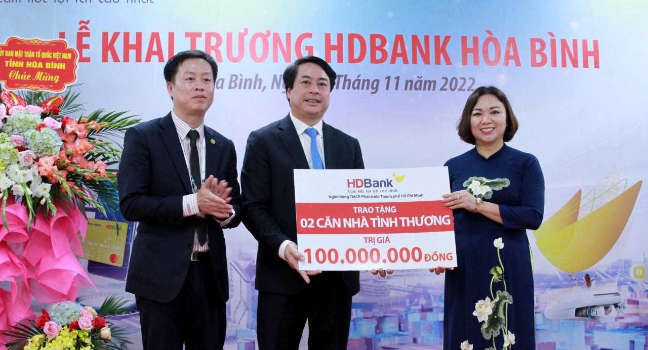 HDBank phủ sóng 61 tỉnh thành, phục vụ thêm hàng triệu khách hàng HDBank phủ sóng 61 tỉnh thành, phục vụ thêm hàng triệu khách hàng