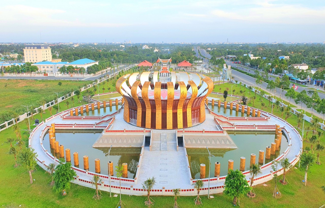 Đền thờ Vua Hùng ở Cần Thơ được công nhận Điểm du lịch tiêu biểu Đồng bằng sông Cửu Long Đền thờ Vua Hùng ở Cần Thơ được công nhận Điểm du lịch tiêu biểu Đồng bằng sông Cửu Long