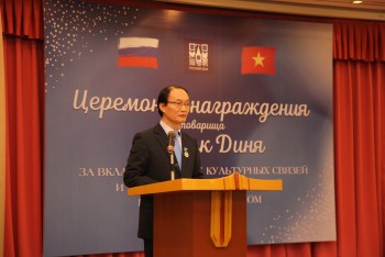 Đại sứ quán Nga trao kỷ niệm chương cho ông Lê Ngọc Định