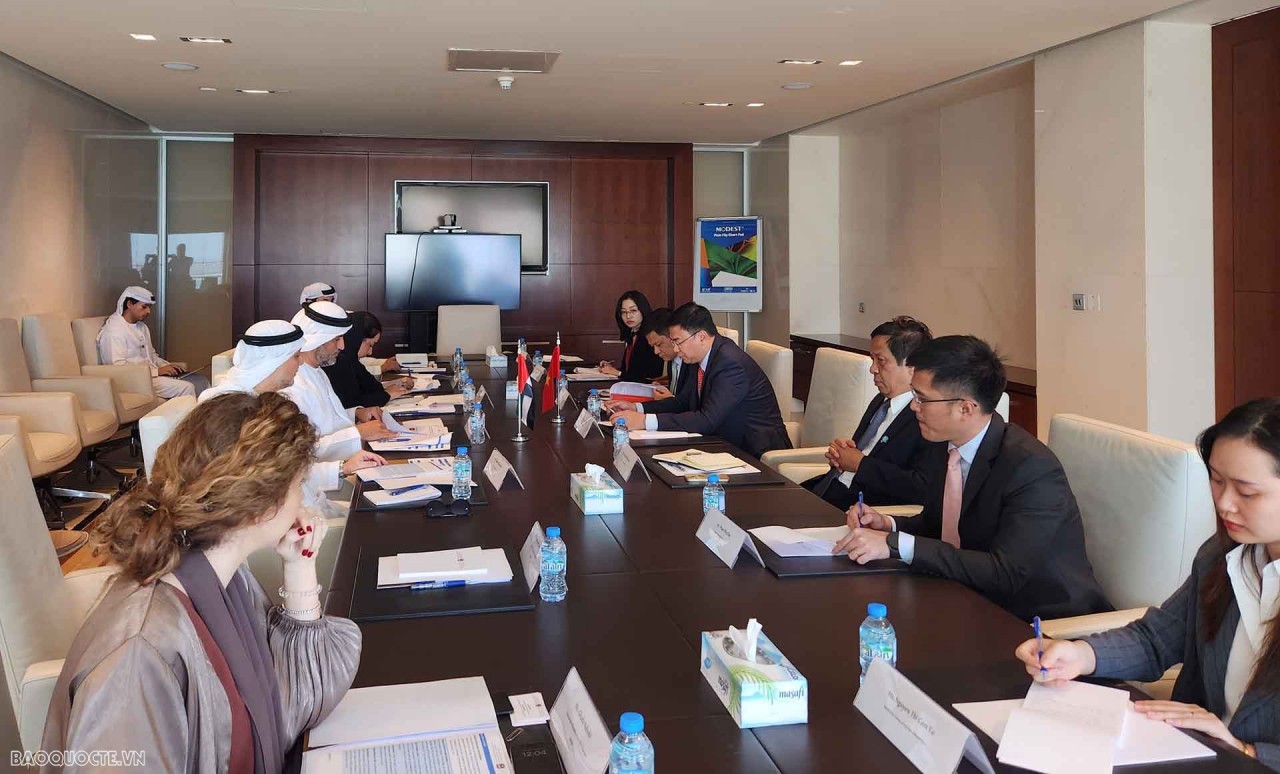 Deputy Minister Pham Quang Hieu co-chaired the political consultation with his host counterpart Saeed Mubarak Al-Hajeri. Photo: TG&VN Deputy Minister Pham Quang Hieu co-chaired the political consultation with his host counterpart Saeed Mubarak Al-Hajeri. Photo: TG&VN
