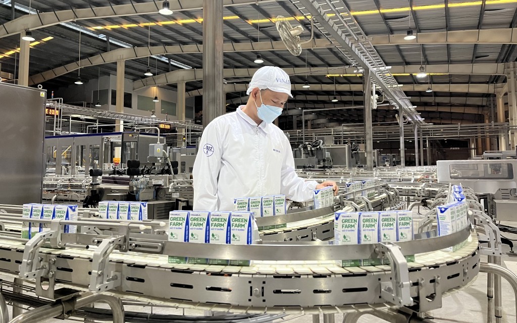 Sữa tươi đầu tiên trên thế giới đạt chứng nhận của Tổ chức Clean Label Project thuộc "Nhà Vinamilk" Sữa tươi đầu tiên trên thế giới đạt chứng nhận của Tổ chức Clean Label Project thuộc "Nhà Vinamilk"
