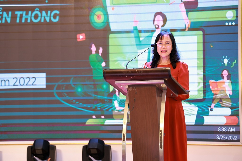 Bà Nguyễn Thị Minh Tâm - Giám đốc chi nhánh Vinamilk Hà Nội chia sẻ tại buổi khai giảng khóa tập huấn. Bà Nguyễn Thị Minh Tâm - Giám đốc chi nhánh Vinamilk Hà Nội chia sẻ tại buổi khai giảng khóa tập huấn.