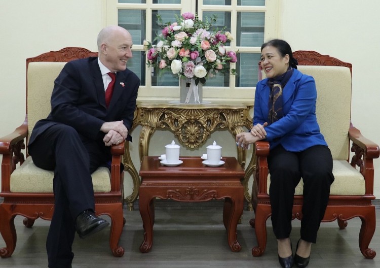 Giao lưu nhân dân Việt - Anh còn nhiều dư địa để phát triển Giao lưu nhân dân Việt - Anh còn nhiều dư địa để phát triển