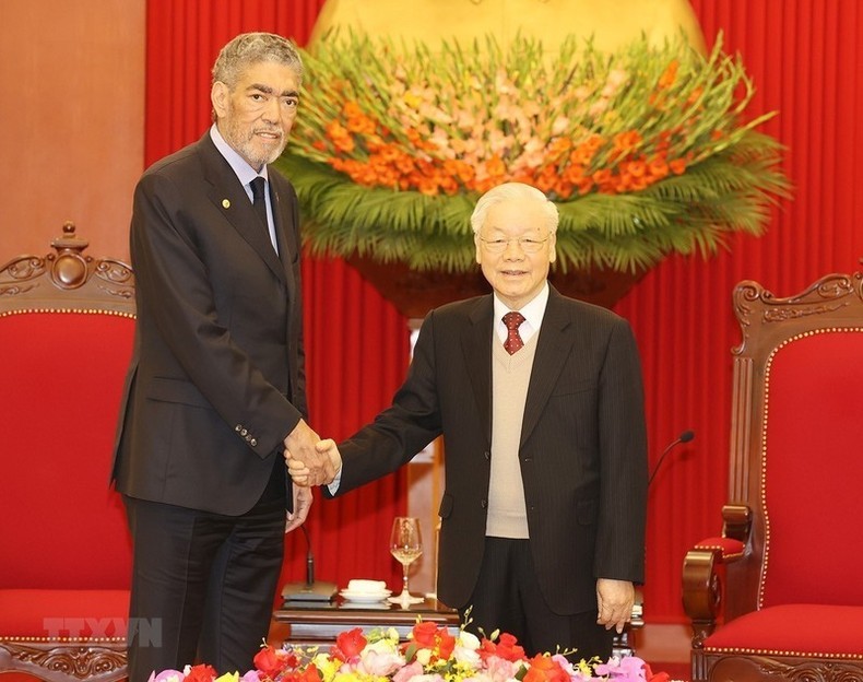 General Secretary of the CPV Central Committee Nguyen Phu Trong (R) and MIU General Secretary Miguel Mejia. Photo: VNA General Secretary of the CPV Central Committee Nguyen Phu Trong (R) and MIU General Secretary Miguel Mejia. Photo: VNA