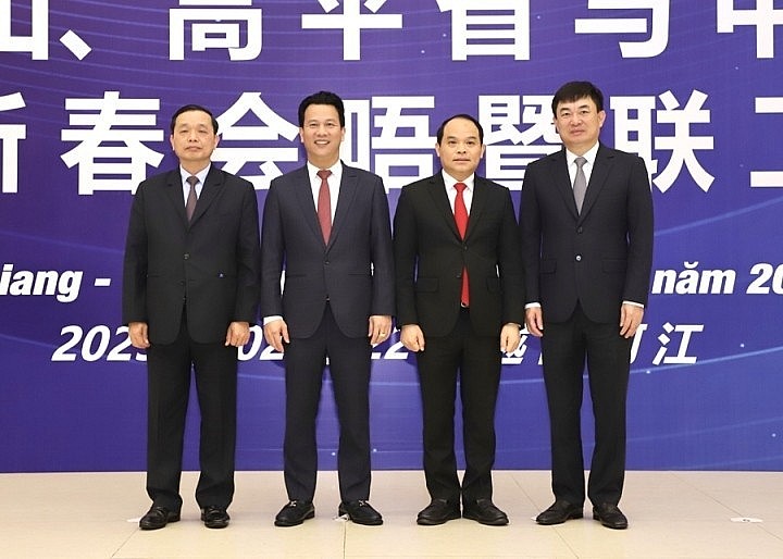 Early Spring Meeting Between Vietnam   China Border Provinces