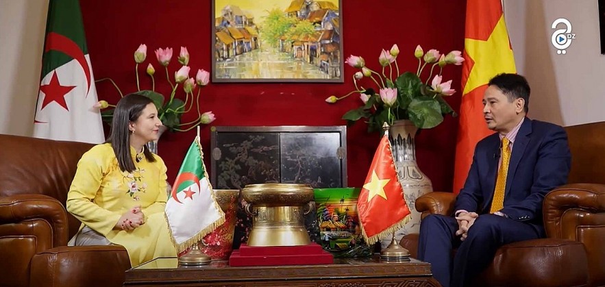 Algerian Arabic TV channel Introduces Vietnamese Culture Algerian Arabic TV channel Introduces Vietnamese Culture