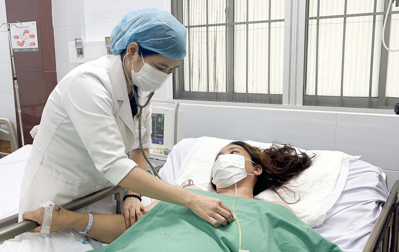 Cần Thơ: Nỗ lực cứu sống 2 sản phụ bị đột quỵ Cần Thơ: Nỗ lực cứu sống 2 sản phụ bị đột quỵ