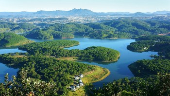 Travel Magazine Voted 10 Most Beautiful Traveling Destinations In Vietnam In 2023