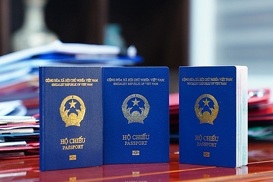 New chip-based passports will be issued from March. (Photo: Do Trung) New chip-based passports will be issued from March. (Photo: Do Trung)