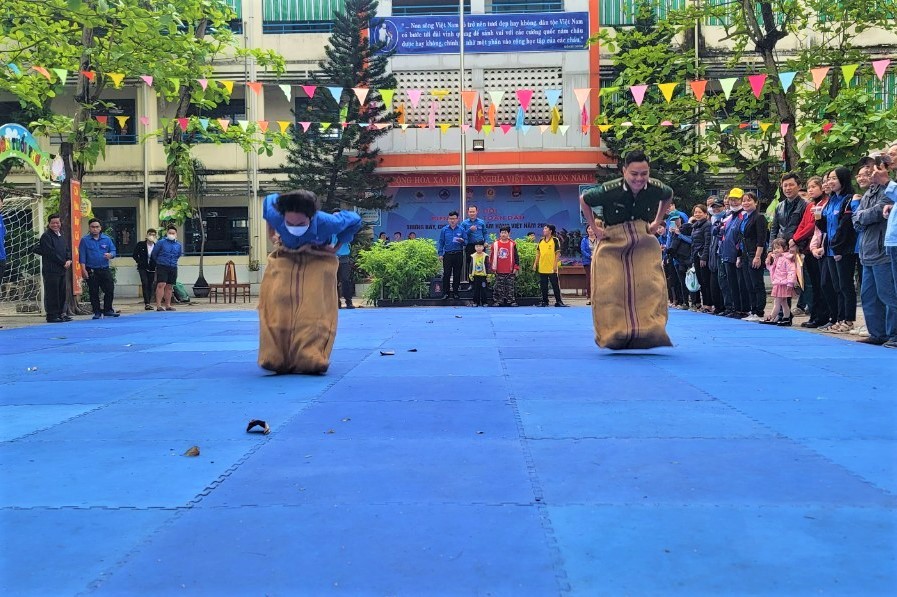 Nhiều hoạt động