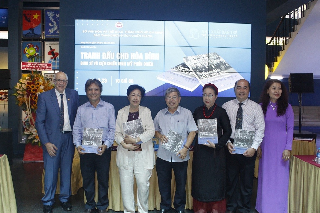 Vietnamese Version of The Book “Waging Peace in Vietnam” Launched
