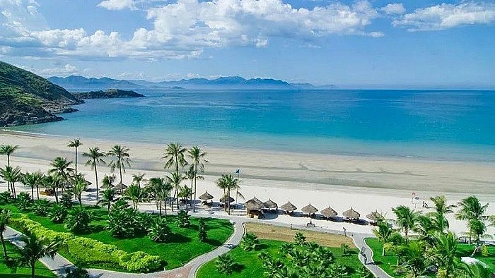 Bãi biển Mỹ Khê thuộc top 10 bãi biển đẹp nhất châu Á. Bãi biển Mỹ Khê thuộc top 10 bãi biển đẹp nhất châu Á.