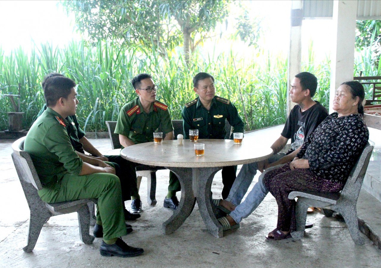 Giải cứu thanh niên bị lừa đi Campuchia bán nội tạng Giải cứu thanh niên bị lừa đi Campuchia bán nội tạng