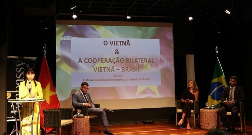 Vietnamese Ambassador to Brazil Pham Thi Kim Hoa speaks at the event (Image source: The Vietnamese Embassy in Brazil) Vietnamese Ambassador to Brazil Pham Thi Kim Hoa speaks at the event (Image source: The Vietnamese Embassy in Brazil)