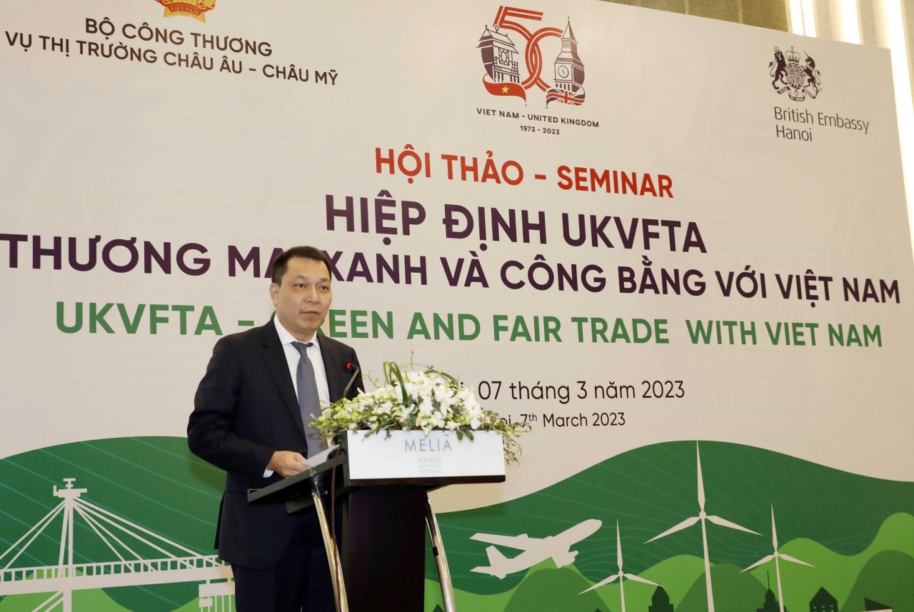 Tận dụng UKVFTA để thúc đẩy thương mại xanh và công bằng giữa Việt Nam - Anh Tận dụng UKVFTA để thúc đẩy thương mại xanh và công bằng giữa Việt Nam - Anh