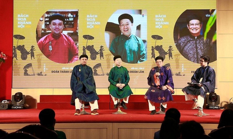Vietnam's Ancient Costumes Are Back In Style Vietnam's Ancient Costumes Are Back In Style