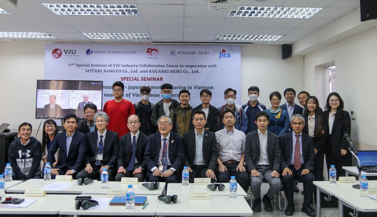 Vietnam, Japan Cohost Seminars Introduce Japan's Manufacturing Industry to Local University Students Vietnam, Japan Cohost Seminars Introduce Japan's Manufacturing Industry to Local University Students