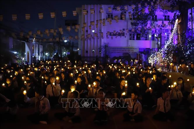 Đại lễ cầu siêu tại Chùa Phật tích ở Lào tưởng niệm 64 chiến sĩ hy sinh anh dũng bảo vệ Gạc Ma Đại lễ cầu siêu tại Chùa Phật tích ở Lào tưởng niệm 64 chiến sĩ hy sinh anh dũng bảo vệ Gạc Ma
