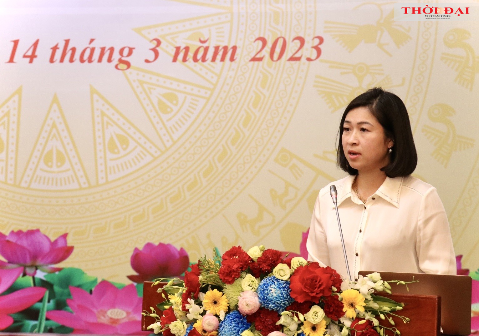 bà Trịnh Thị Mai Phương, Phó Cục trưởng Cục Ngoại vụ, Bộ Ngoại giao đã giới thiệu về những điểm mới của Nghị định số 58/2022/NĐ-CP (Ảnh: Thu Hà). bà Trịnh Thị Mai Phương, Phó Cục trưởng Cục Ngoại vụ, Bộ Ngoại giao đã giới thiệu về những điểm mới của Nghị định số 58/2022/NĐ-CP (Ảnh: Thu Hà).