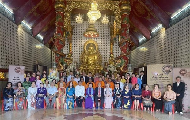This is the eighth consecutive year such a requiem has been held by the Vietnamese association in Udon Thani province. Photo: VNA This is the eighth consecutive year such a requiem has been held by the Vietnamese association in Udon Thani province. Photo: VNA