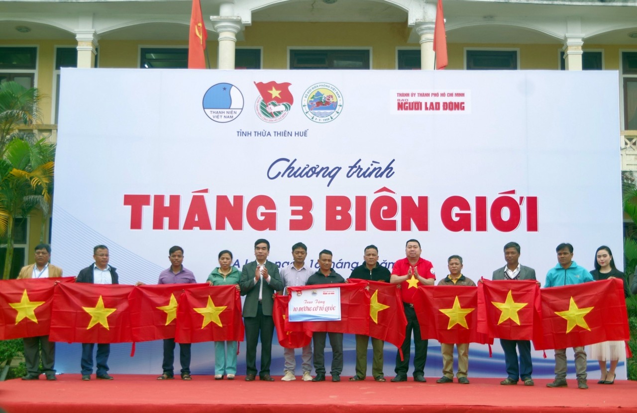 Thừa Thiên Huế: Thiết thực trong chương trình “Tháng ba biên giới” Thừa Thiên Huế: Thiết thực trong chương trình “Tháng ba biên giới”