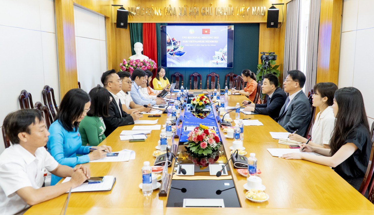 đại diện lãnh đạo Ủy ban Nhân dân thành phố Vũng Tàu (tỉnh Bà Rịa-Vũng Tàu) đã tiếp và làm việc với Đoàn Tổ chức Xúc tiến du lịch các thành phố khu vực châu Á-Thái Bình Dương (TPO) làm trưởng đoàn.