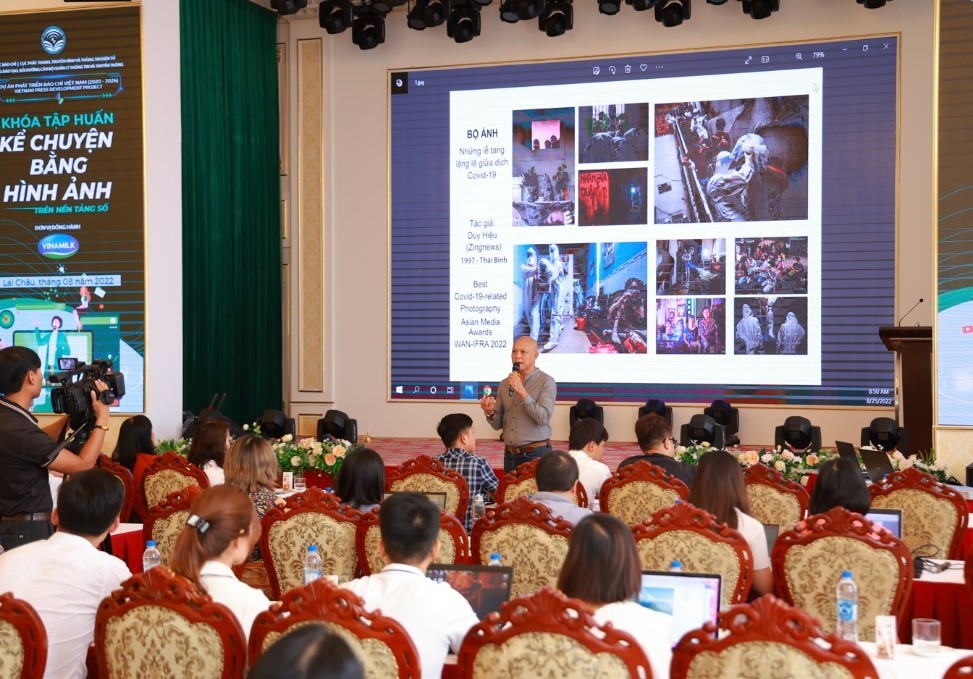Vinamilk đồng hành tổ chức diễn đàn kinh tế báo chí 2023 Vinamilk đồng hành tổ chức diễn đàn kinh tế báo chí 2023
