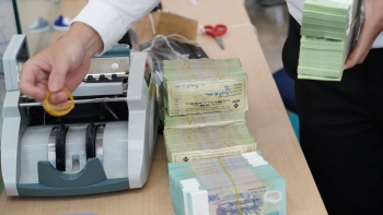 Lãi suất qua đêm trên thị trường liên ngân hàng: Lần đầu 