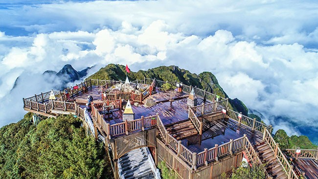 Tại chương trình Giao lưu hữu nghị quốc tế năm 2023, các đại biểu sẽ được thăm quan khu du lịch Fansipan (Ảnh: KT). Tại chương trình Giao lưu hữu nghị quốc tế năm 2023, các đại biểu sẽ được thăm quan khu du lịch Fansipan (Ảnh: KT).