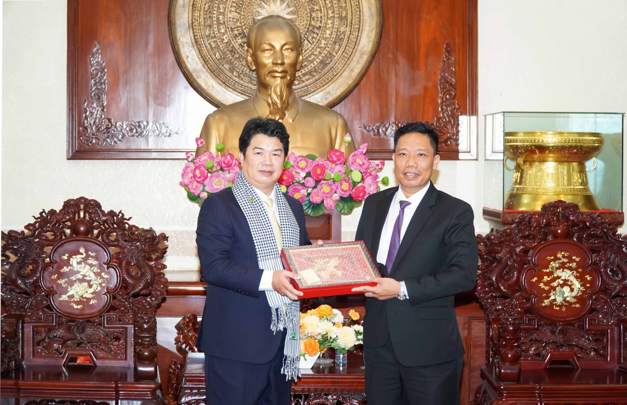 Cần Thơ tăng cường hợp tác phát triển kinh tế, văn hóa du lịch với Đài Loan Cần Thơ tăng cường hợp tác phát triển kinh tế, văn hóa du lịch với Đài Loan