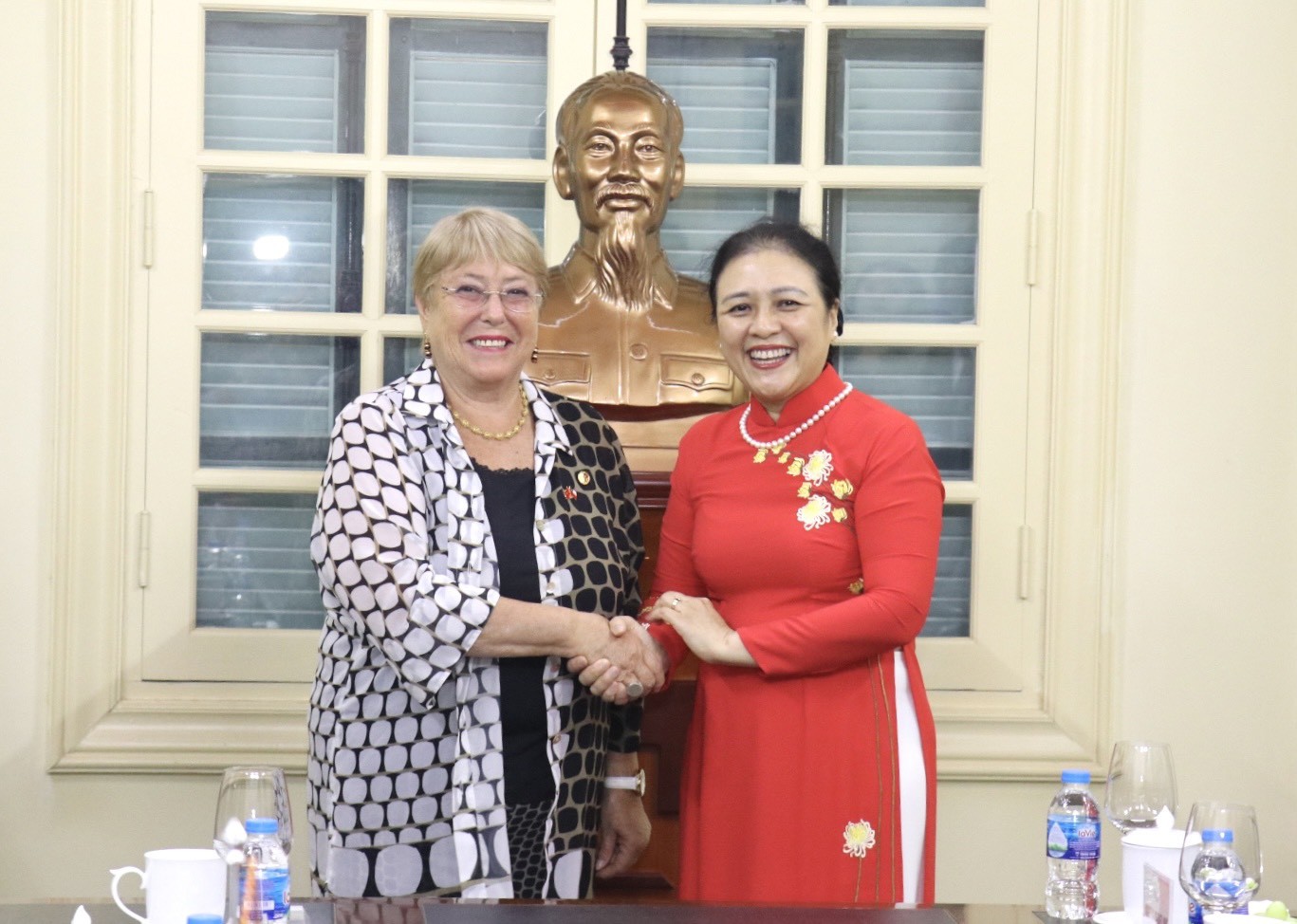 Cựu Tổng thống Chile Michelle Bachelet: Gia đình tôi luôn dành tình cảm tốt đẹp cho Việt Nam Cựu Tổng thống Chile Michelle Bachelet: Gia đình tôi luôn dành tình cảm tốt đẹp cho Việt Nam
