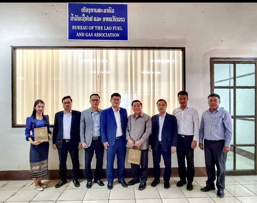 Đoàn công tác thị trường của PV GAS làm việc với Hiệp hội Dầu khí Lào. Đoàn công tác thị trường của PV GAS làm việc với Hiệp hội Dầu khí Lào.