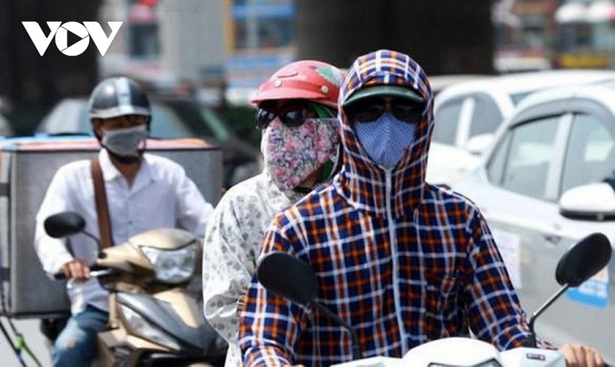 Poeple living the noerthern and central Vietnam will endure hot weather again next week. Poeple living the noerthern and central Vietnam will endure hot weather again next week.