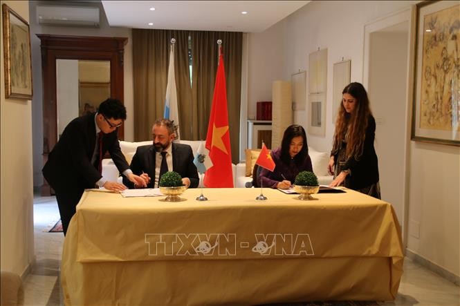 Việt Nam và San Marino thúc đẩy quan hệ hữu nghị Việt Nam và San Marino thúc đẩy quan hệ hữu nghị