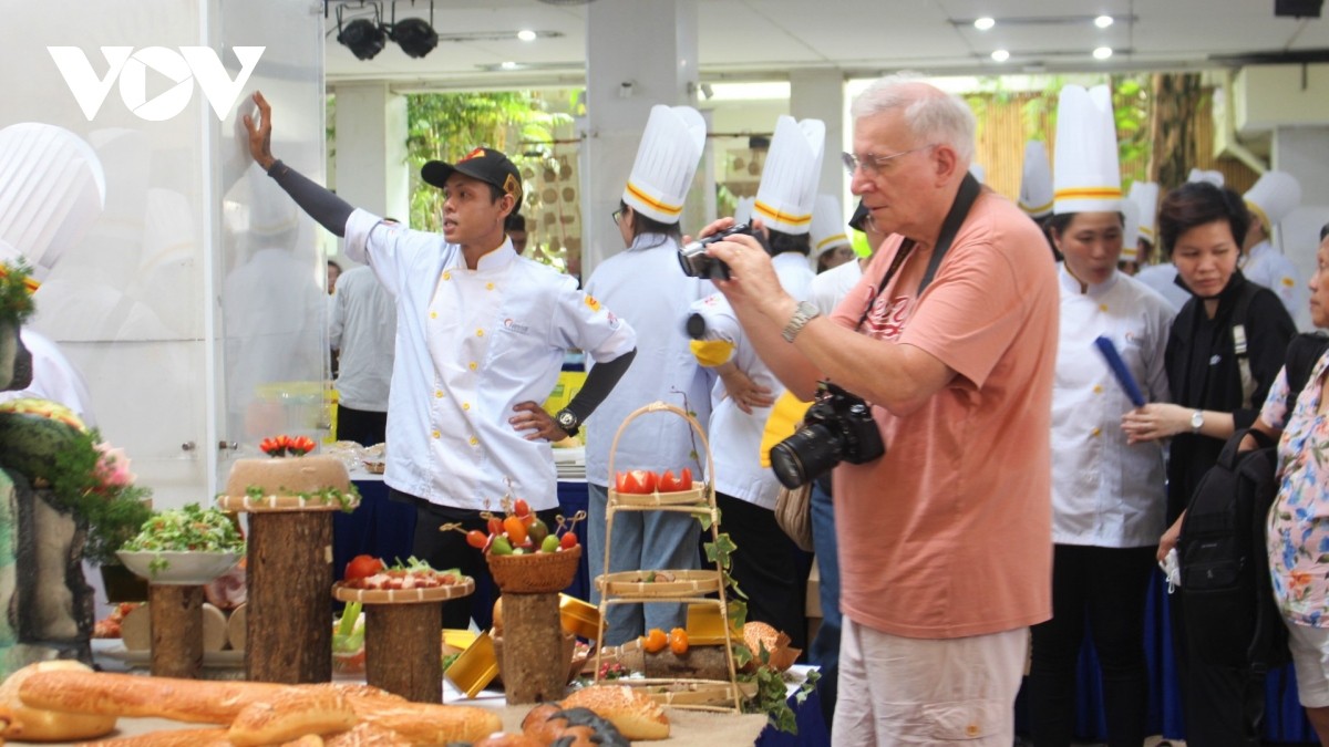 Bánh mì Việt Nam trong mắt du khách quốc tế Bánh mì Việt Nam trong mắt du khách quốc tế
