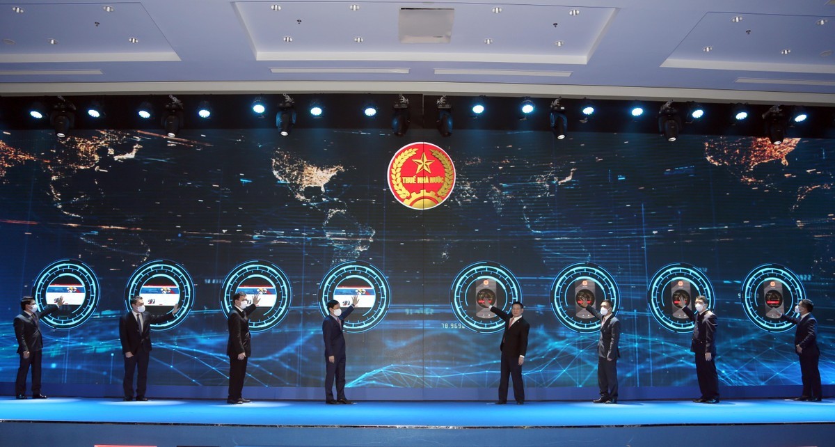 Lễ công bố, vận hành Cổng thông tin điện tử dành cho nhà cung cấp nước ngoài và công bố triển khai Ứng dụng eTax Mobile ngày  21/3/2022.  
