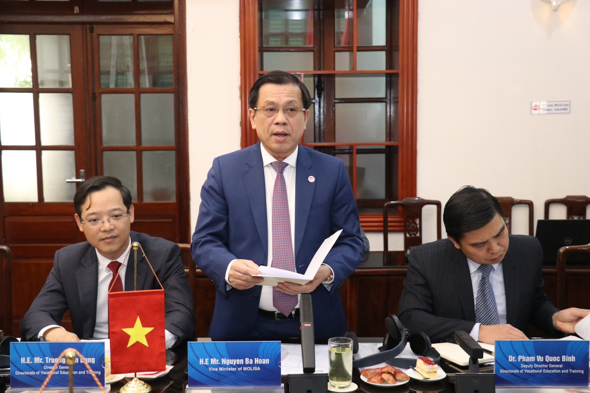 Thứ trưởng Bộ LĐ-TB&XH Nguyễn Bá Hoan phát biểu tại Hội nghị (Ảnh: Thứ trưởng Bộ LĐ-TB&XH Nguyễn Bá Hoan phát biểu tại Hội nghị (Ảnh: