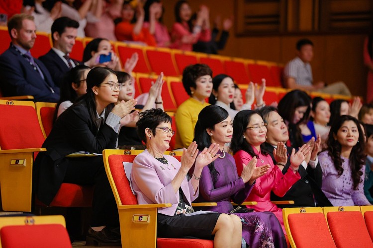 Phu nhân Toàn quyền Úc Phu nhân Toàn quyền Úc