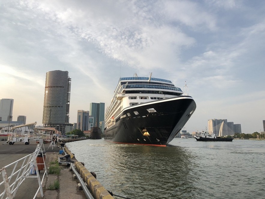 Azamara Quest brings foreign visitors to Ho Chi Minh City early this year. (Photo: Chi Nguyen) Azamara Quest brings foreign visitors to Ho Chi Minh City early this year. (Photo: Chi Nguyen)