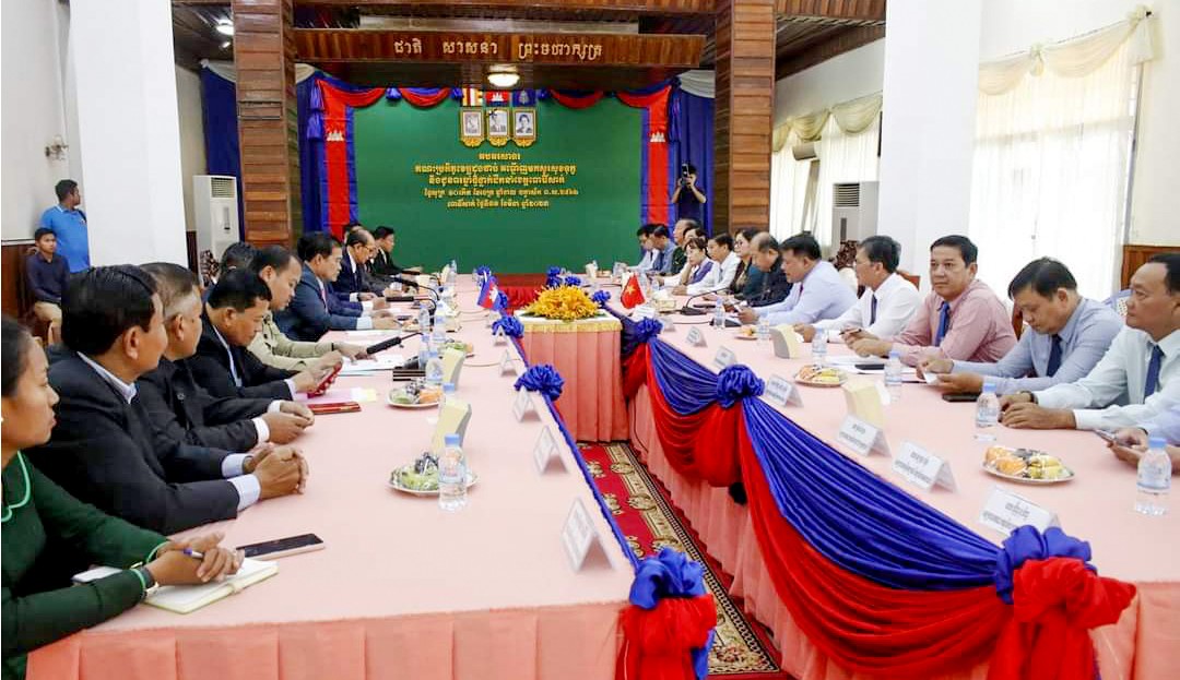 Đồng Tháp: Thăm hỏi, chúc Tết cổ truyền Chol Chnăm Thmây tại Campuhchia Đồng Tháp: Thăm hỏi, chúc Tết cổ truyền Chol Chnăm Thmây tại Campuhchia