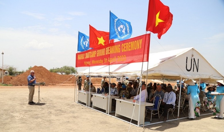 Khởi công xây dựng doanh trại thông minh cho Đội Công binh Việt Nam tại Abyei Khởi công xây dựng doanh trại thông minh cho Đội Công binh Việt Nam tại Abyei