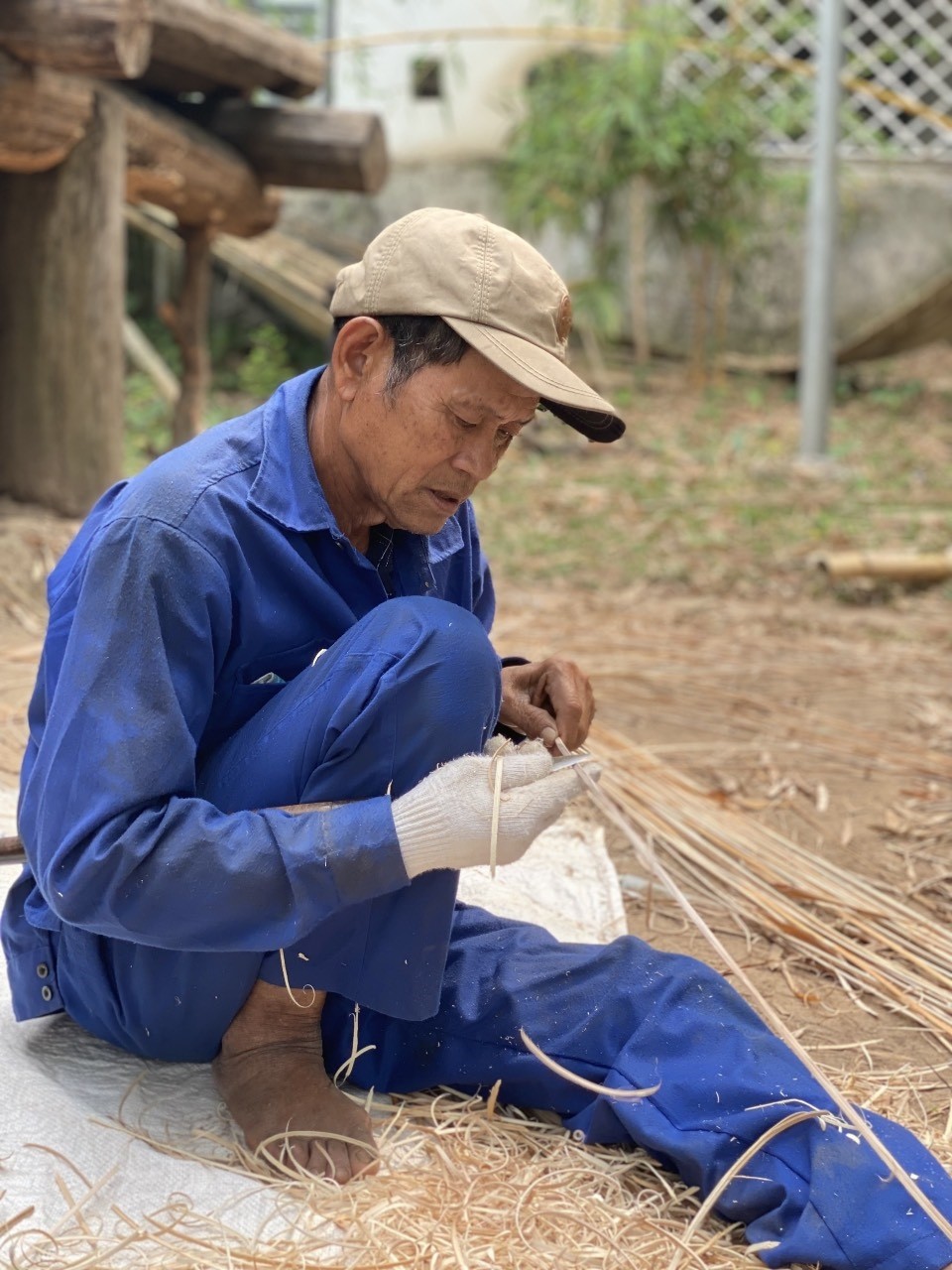 “Kiến trúc sư” Ê Đê kể chuyện làm nhà dài giữa Thủ đô “Kiến trúc sư” Ê Đê kể chuyện làm nhà dài giữa Thủ đô